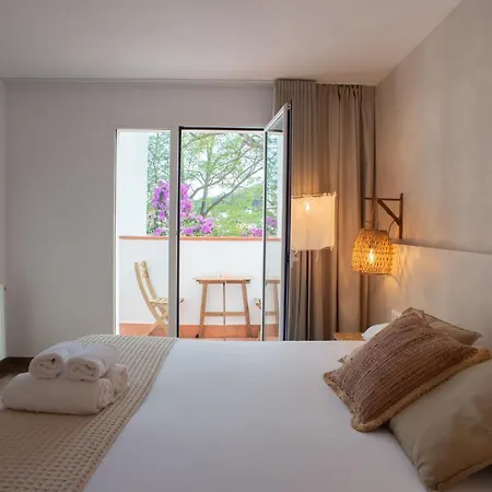 Es Niu De 3* Tamariu