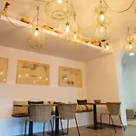 Otel Es Niu De
