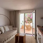 Es Niu De Otel