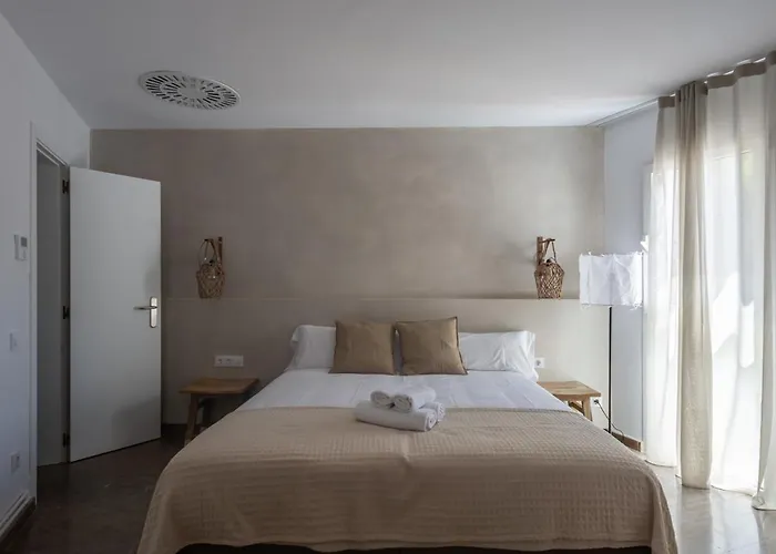 Es Niu De Hotel
